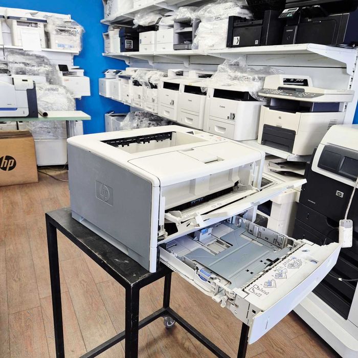 HP LaserJet 5200dtn Лазерний мережевий принтер А3 А4 Lan Двобіч. друк