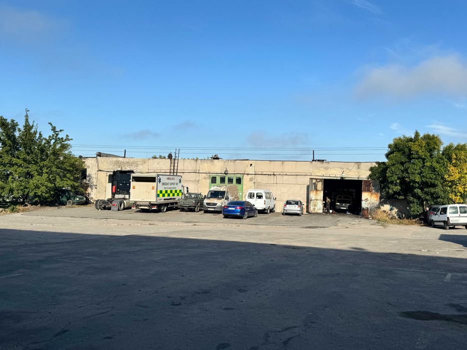 Промислово-складська база 3463 кв.м.  зручне місце ціна 450 тис.у.о.