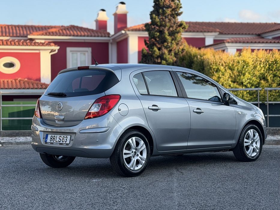 Opel Corsa 1.2 - 99.000km - 2011 - Garantia 18 meses