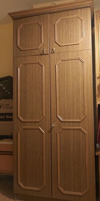 Sprzedam duża szafa