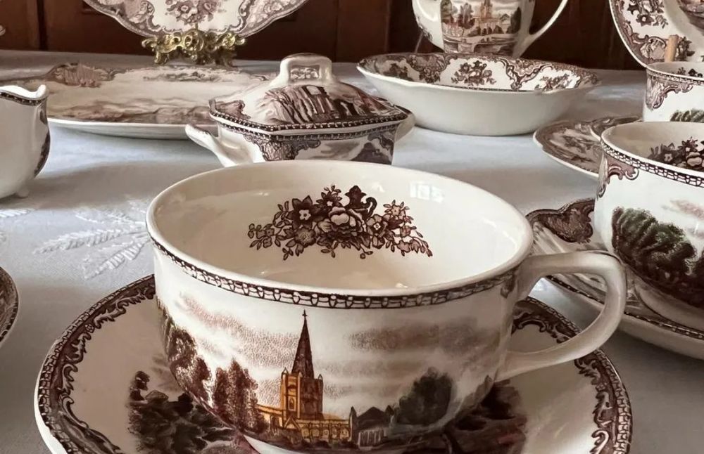 Гарний сервіз Johnson Bros England на 12 персон