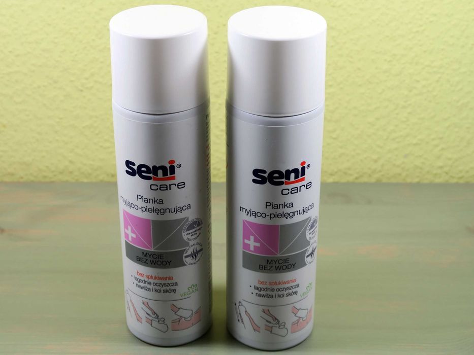 Pianka myjąco-pielęgnująca Seni Care 500 ml 2 sztuki