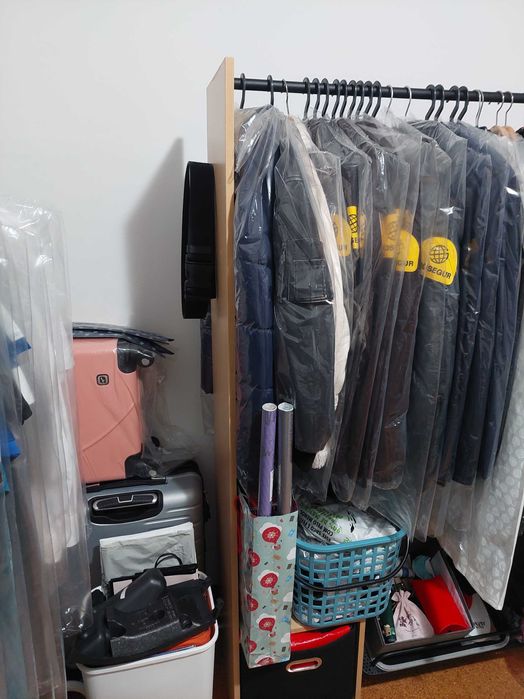 2 charrios um ikeia e outro homa