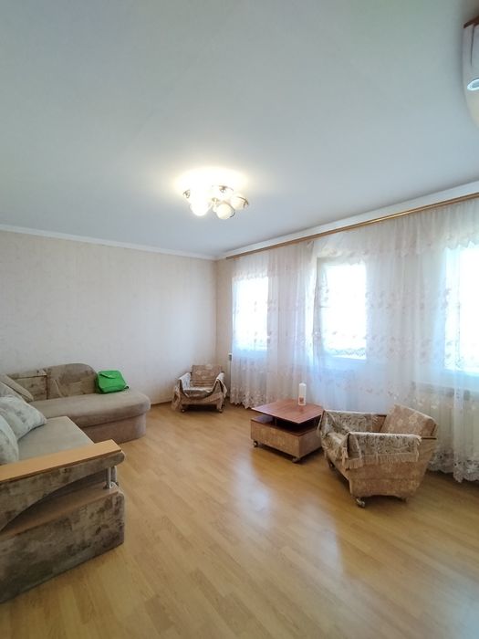 Продаж 2 будинків на одній ділянці, центр міста