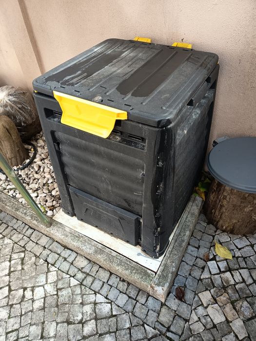 Compostor PVC 70x60x60