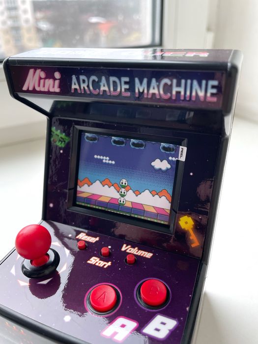 Новый портативный игровой мини-автомат от компании orb gaming