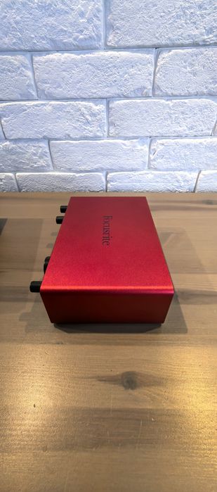 Interfejs audio Focusrite Scarlett 4i4 czwartej generacji