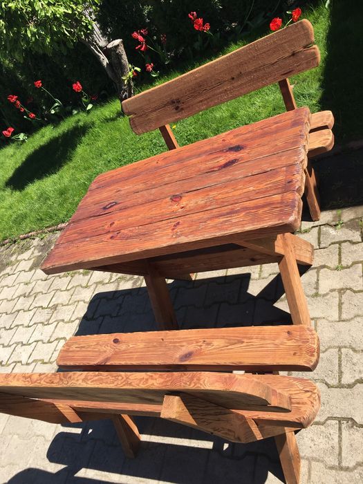 Продам дерев’яні стіл та лавки ручної роботи