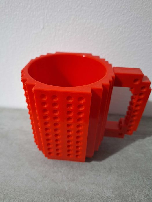 Klockowy kubek, czerwony