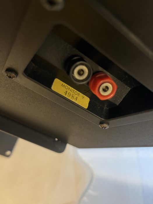 Colunas Monitor Audio Monitor 9