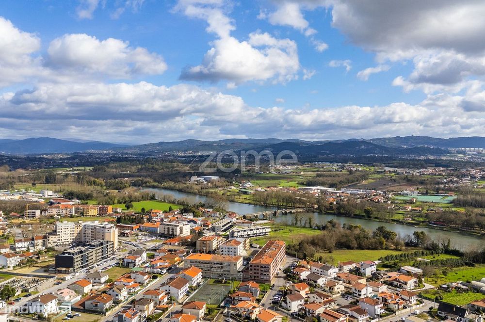 Apartamento T3 Renovado, em Vila de Prado, Vila Verde