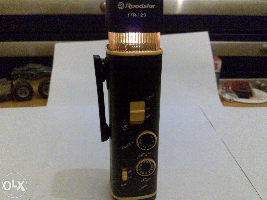 lanterna (roadstar ftr-129) rádio e com um sistema de luz intermitente