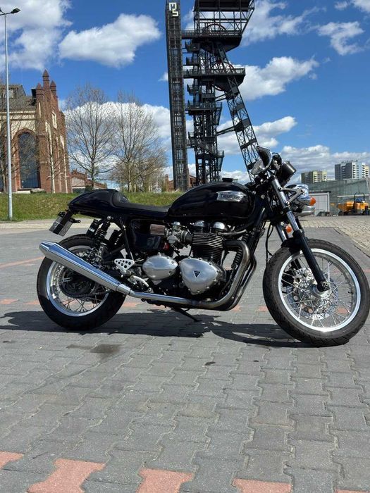 Triumph Thruxton 900