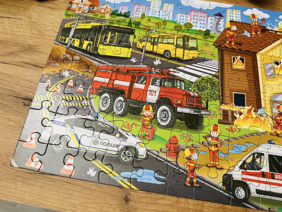 Дитячі Пазли "Транспорт" Спецмашини 88 елементів