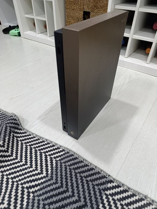 Xbox One X Edição Limitada Gold Rush 1TB