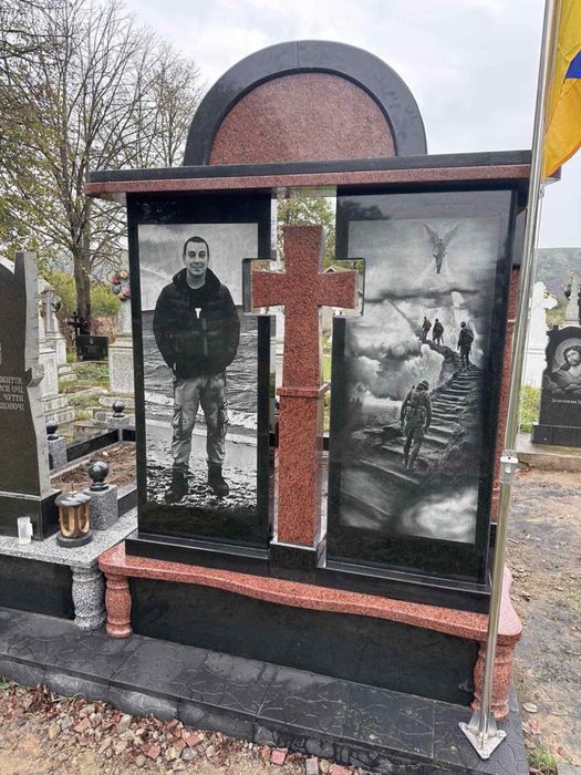 Памʼятники з граніту (ціни від виробника),200 років гарантії, Чернівці