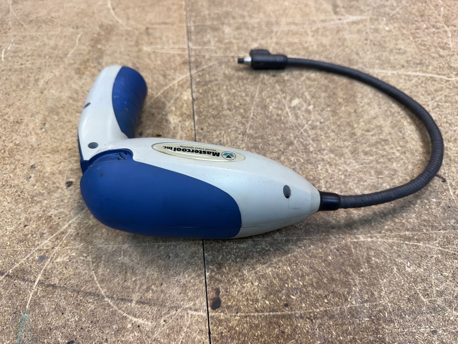 Tester szczelności klimatyzacji mastercool 55100 uv z walizką