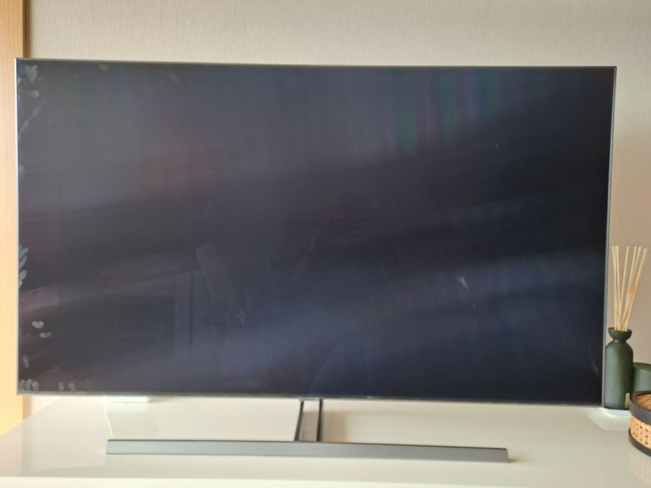 Tv Samsung 55" Com ecrã partido e one box connect da Samsung