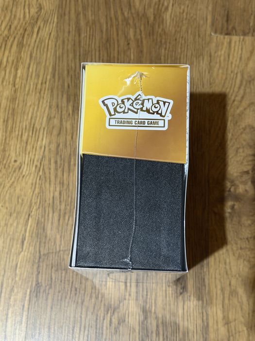 Pokemon 30th Celebration Elite Trainer Box