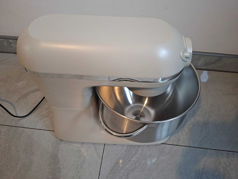 Robot Planetarny Girmi IM 50 stalowa misa 6L 1500W