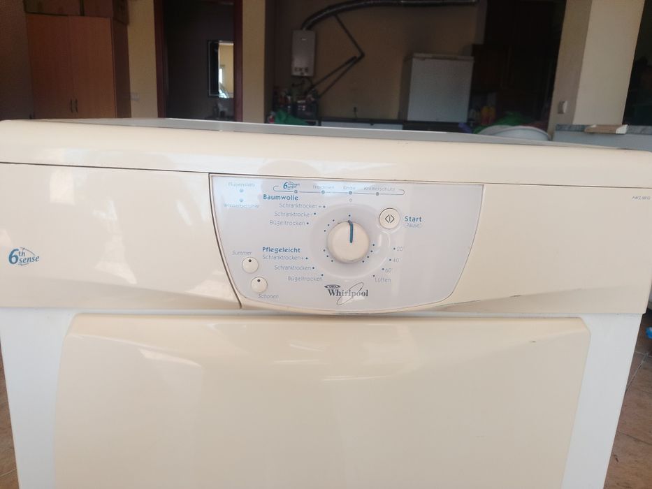 Máquina de secar roupa