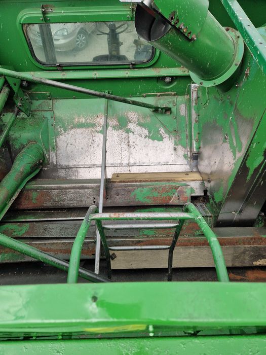 Комбайн зернозбиральний