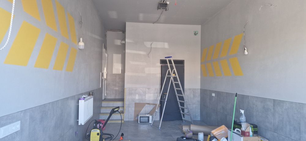 Вкладання керамічної плиткі і інші будівельні  роботи