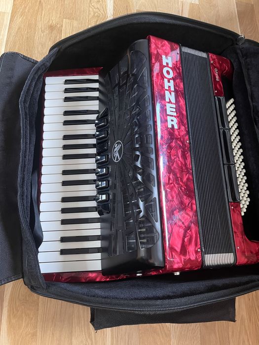 Akordeon Hohner Bravo iii 80