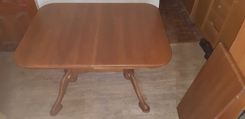 Обеденный стол, раскладной, б/у, в хорошем состоянии