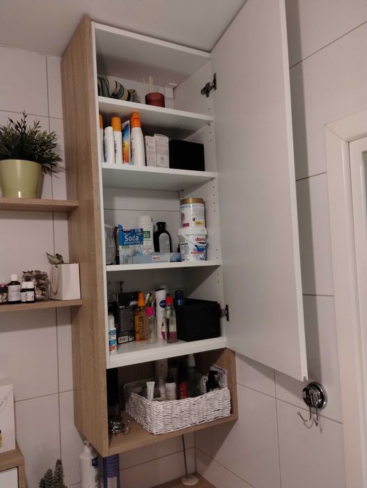 Meble łazienkowe używane, fronty lakierowane