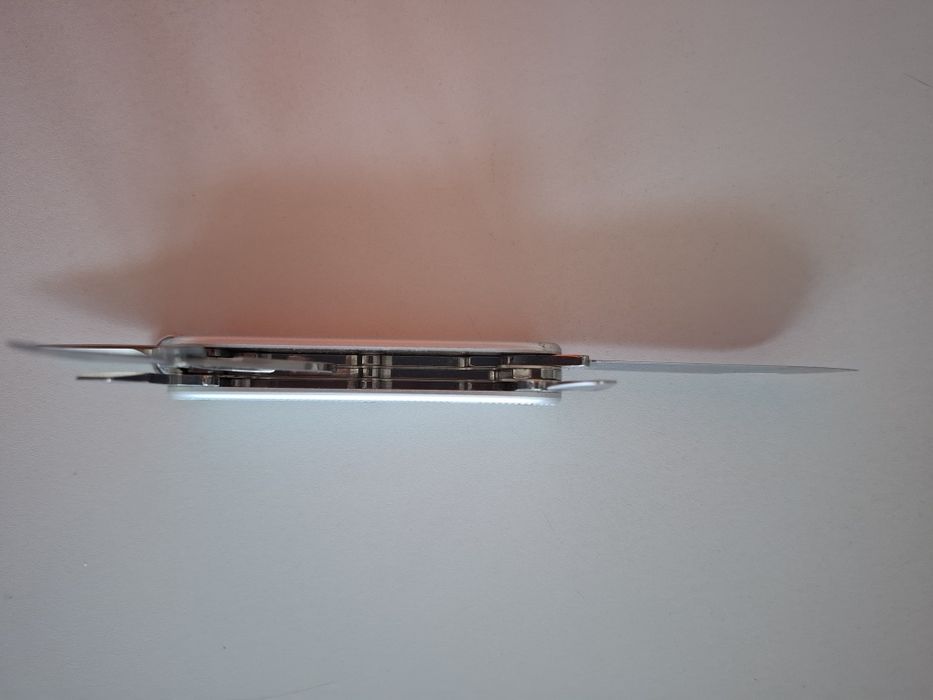 Canivete Suiço novo