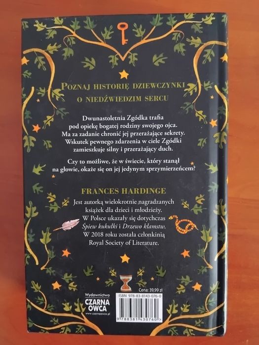 Czara Cieni F. Hardinge