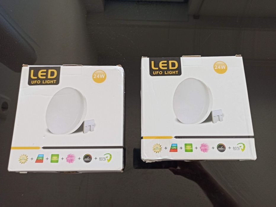 2 candeeiros teto LED 24 Watts