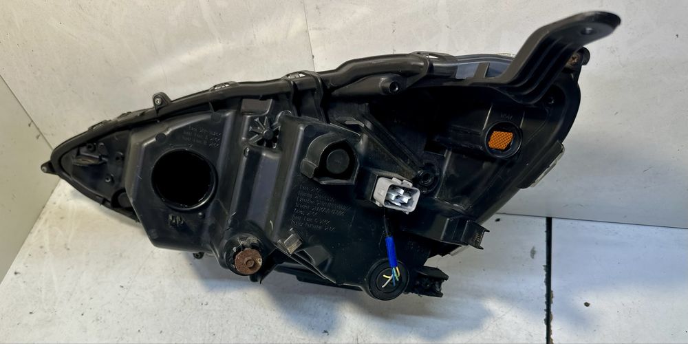 Фара toyota Prius c led, фара права Toyota prius USA 2015 2016 2017