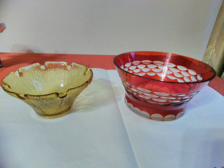 Цветное стекло времён СССР(4 фото)