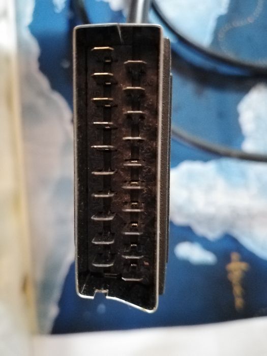 Vendo cabo para TV e vídeo64354215132290123