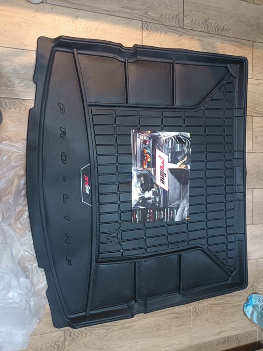 Mata bagażnika Ford