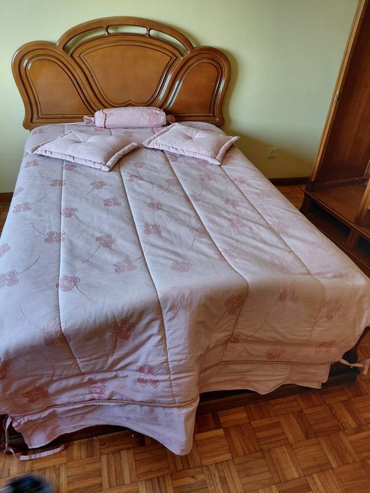 Colcha de cama rosa