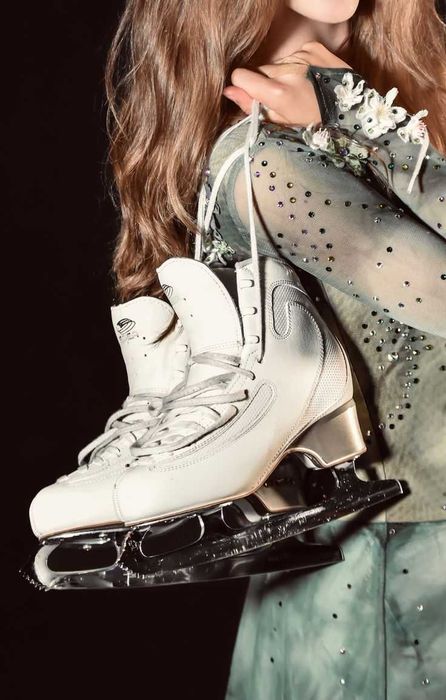 КОНЬКИ     ретро