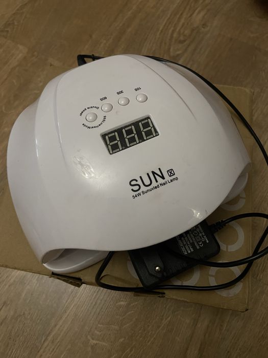 Лампа SUN для манікюру