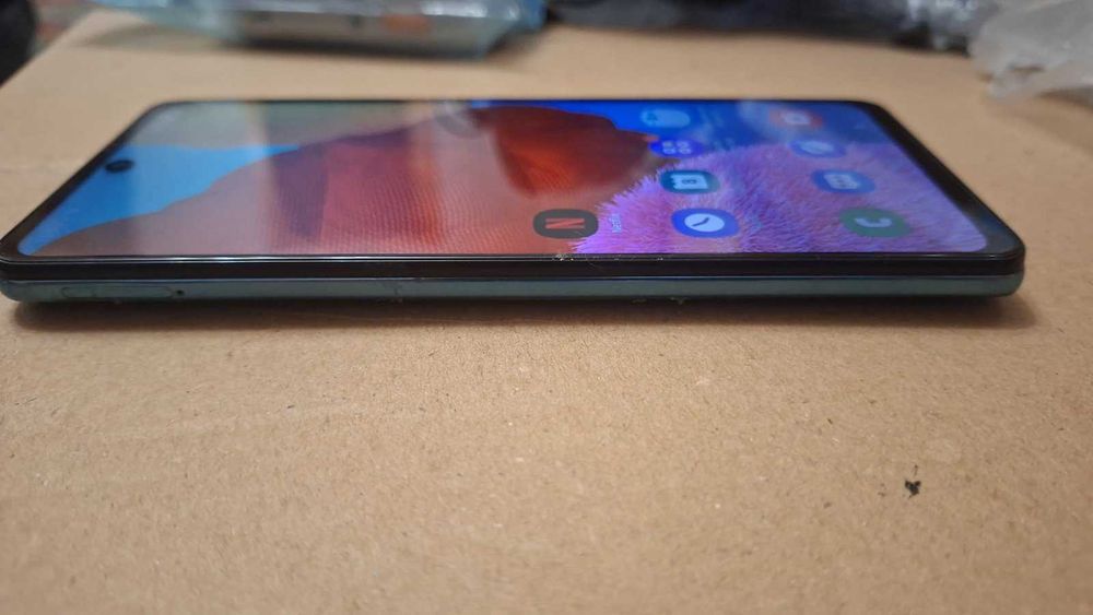 Мобільний телефон Samsung Galaxy A51 6/128GB