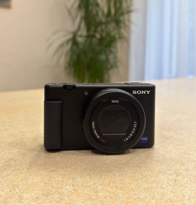 Aparat fotograficzny SONY ZV-1