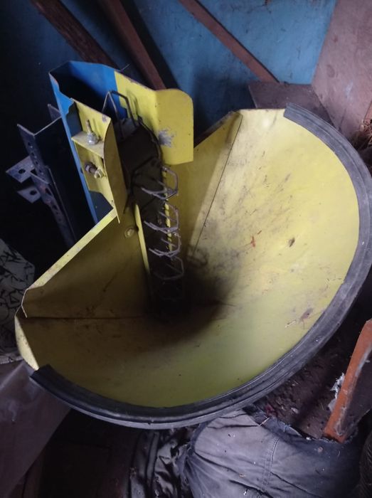 Продам мотоблок повністю з комплектом