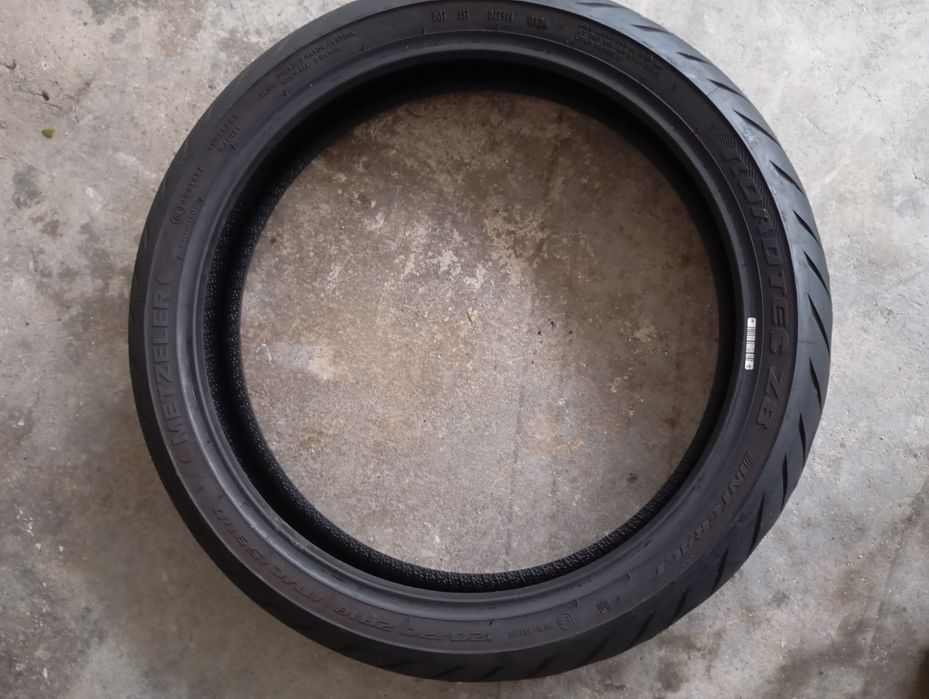Pneus Metzeler ROADTEC Z8