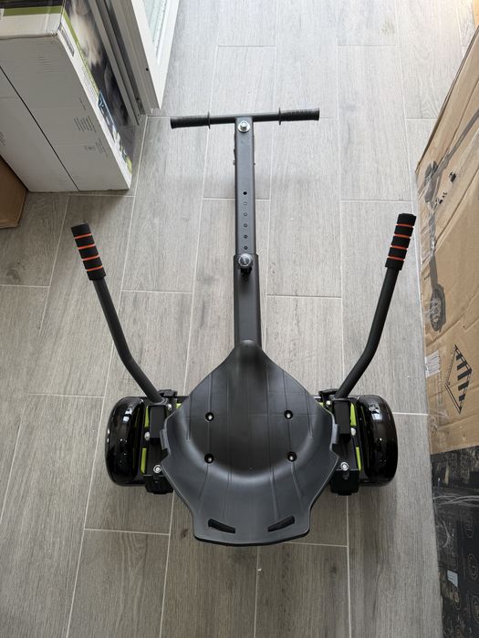 Hoverboard com assento a funcionar perfeitamente