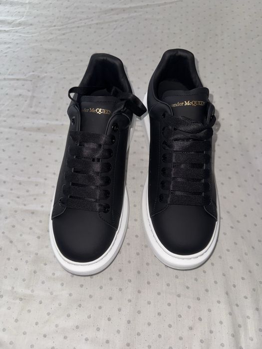 Alexander McQueen 42