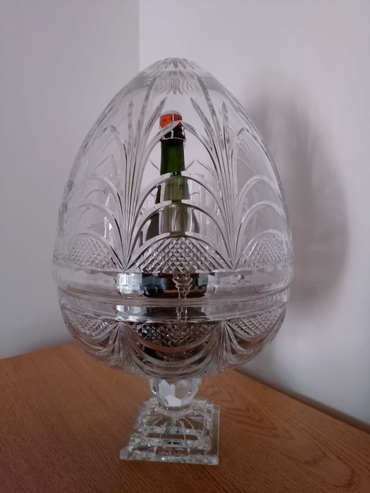 RARE Christal Champagne cave egg + 2 Christal glasses + 6 normal glasses