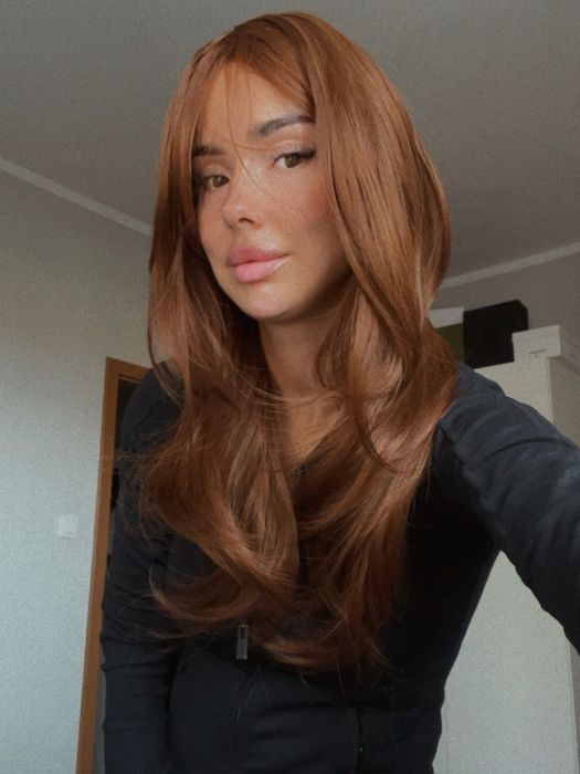 Ruda peruka grzywka ciepły brąz refleksy nowe włosy długie cieniowane