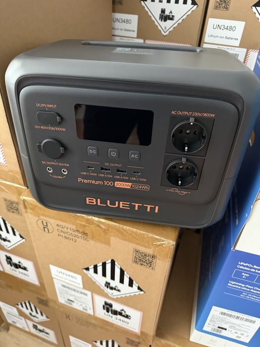 В наявності, портативна електростанція BLUETTI