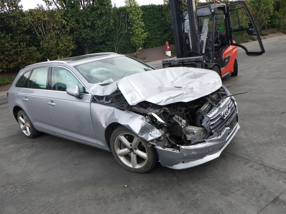 Tampa da Mala Audi A4 Avant 8w B9 2.0tdi 2016